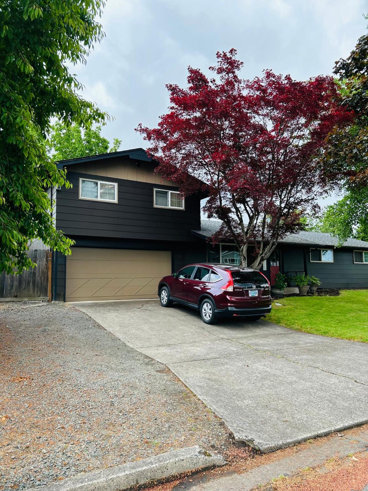 Emerald City 3 Bedroom 1 Bath Home 尤金 外观 照片