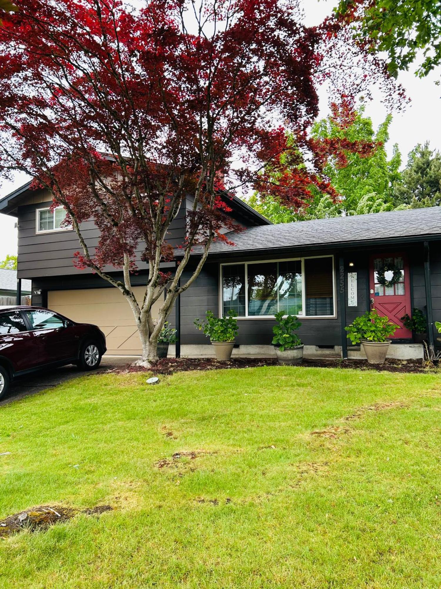 Emerald City 3 Bedroom 1 Bath Home 尤金 外观 照片